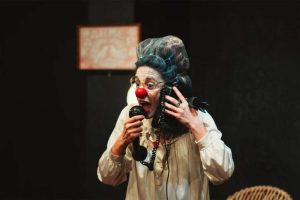 cLOwNELY