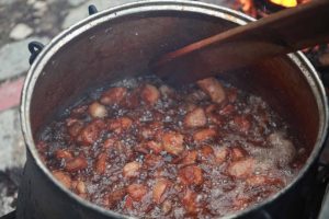 γουρνοχαρά, τσιγαρίδες