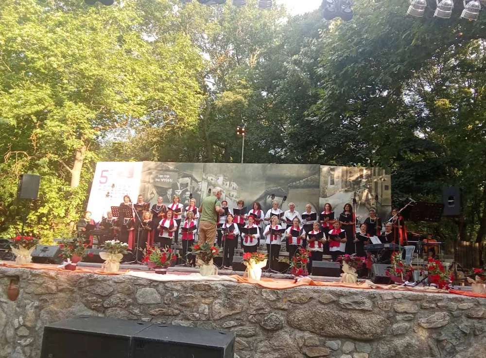 Φεστιβάλ χορωδιών στο Βελβεντό