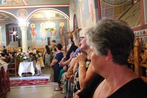 Περιφορά εικόνας Αγίας Κυριακής στα Σέρβια Περιφορά εικόνας Αγίας Κυριακής στα Σέρβια